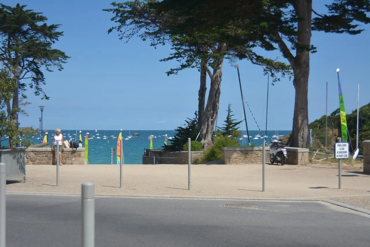 Le Braz Saint Lunaire 0*, 상 루네어